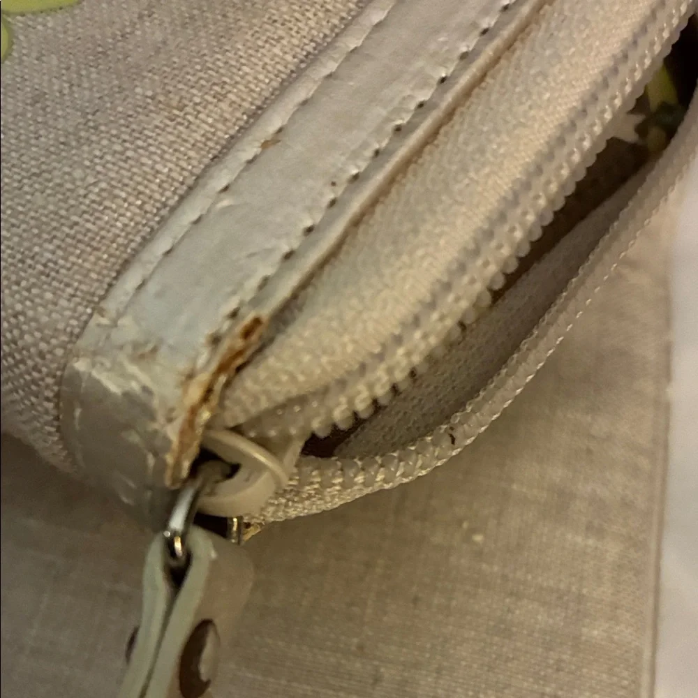 Vera Bradley Beige‎ Clutch and Wallet with Blue Bird Design